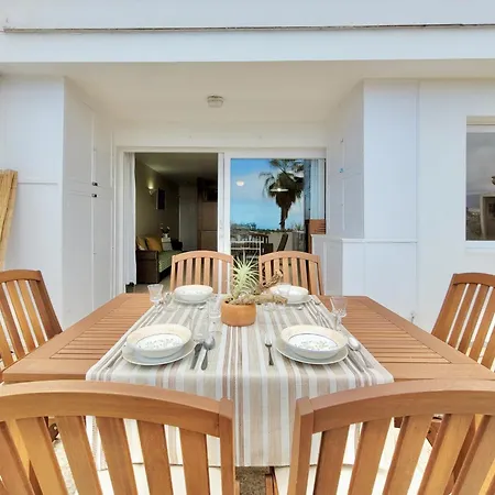 Panorama Apartment *